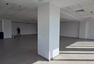 Administrative For rent - 5 rooms - floor 2