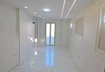 Apartments For sale - 2 rooms - floor 5