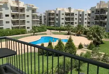 شقة بحديقة للبيع - 3 غرف - بالدور 0