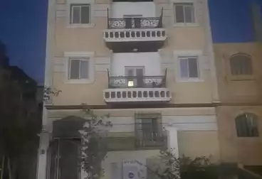 Building For sale - 3 rooms