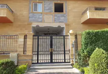 Apartments For sale - 3 rooms - floor 1