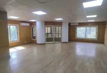 Administrative For rent - 10 rooms - floor 4