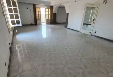 Apartments For sale - 3 rooms - floor 10