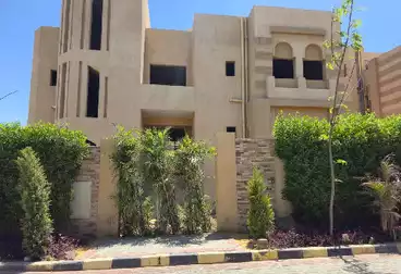 Villas For sale - 5 rooms