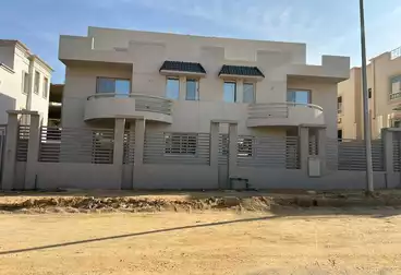 Separate Villa For sale - 6 rooms