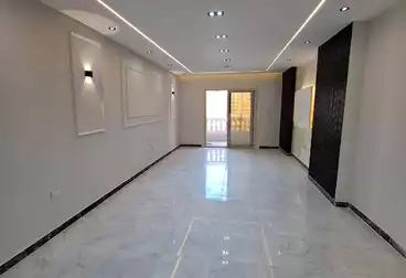 Apartments For sale - 3 rooms - floor 8