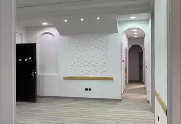 Corporate Branch For rent - 14 rooms - floor 2