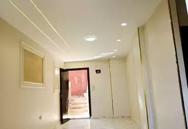 Apartments For sale - 2 rooms - floor 5