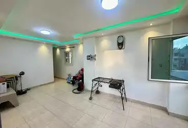 Penthouse For sale - 4 rooms - floor 4