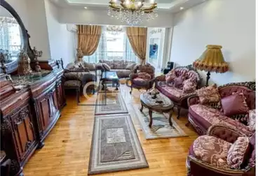 Apartments For sale - 2 rooms - floor 8