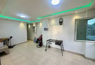 Penthouse For sale - 4 rooms - floor 4