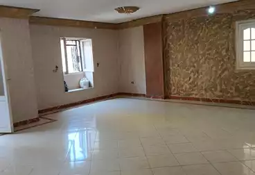 Apartments For sale - 4 rooms - floor 1