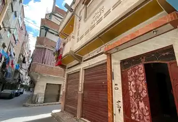 Building For sale - 3 rooms
