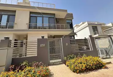 Apartment with Garden For sale - 3 rooms - floor 0