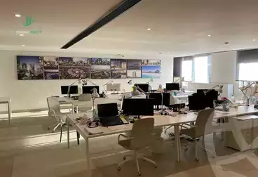 Administrative For rent - 6 rooms - floor 5