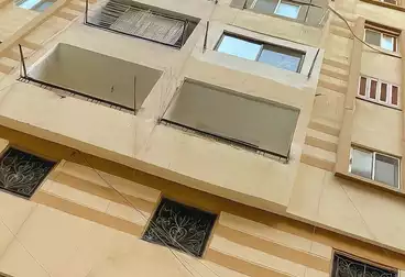 Apartments For sale - 2 rooms - floor 8