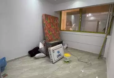 Apartments For sale - 3 rooms - floor 1