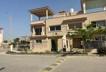 فلل للبيع