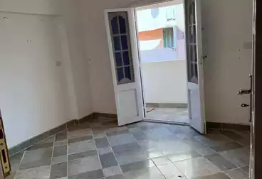 Apartments For sale - 2 rooms - floor 5