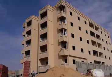 شقة بحديقة للبيع - 2 غرف - بالدور 0