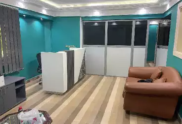 مقر إداري للإيجار - 5 غرف - بالدور 1