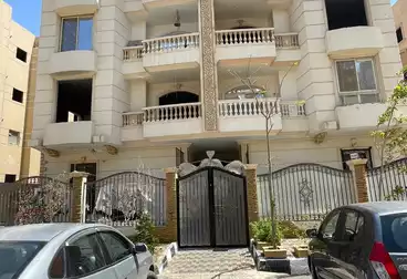 Apartments For sale - 3 rooms - floor 1