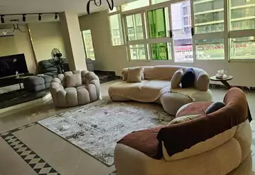 Penthouse For sale - 7 rooms - floor 4