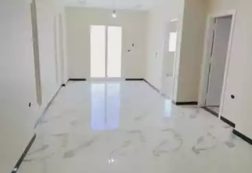 Apartments For sale - 2 rooms - floor 1
