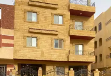 Building For sale - 3 rooms