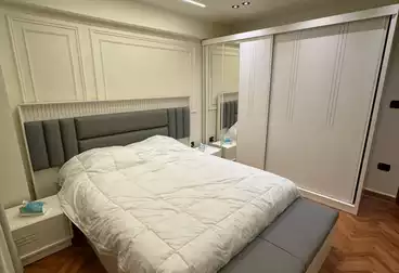 Apartments For sale - 2 rooms - floor 8