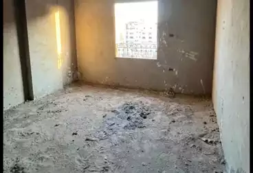 Apartments For sale - 3 rooms - floor 1