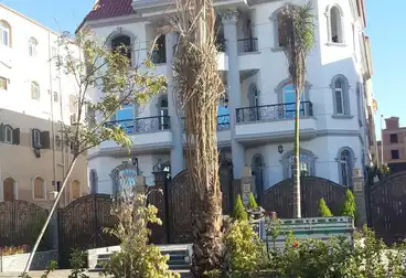 فلل للبيع - 12 غرف