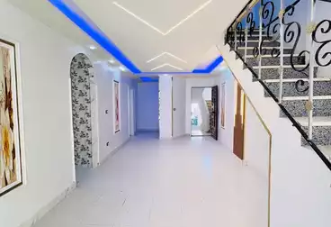 Apartments For sale - 5 rooms - floor 5