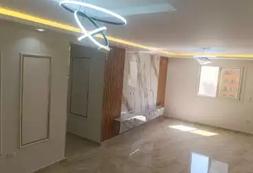 شقق للبيع - 3 غرف - بالدور 4