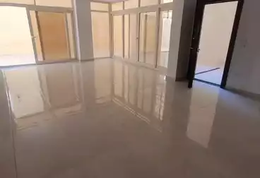 شقق للإيجار - 3 غرف - بالدور 0