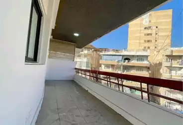 undefined undefined - 2 rooms - floor 3