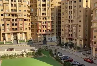 Furnished Apartment For sale - 3 rooms - floor 9