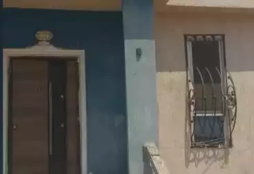 Building For sale - 5 rooms