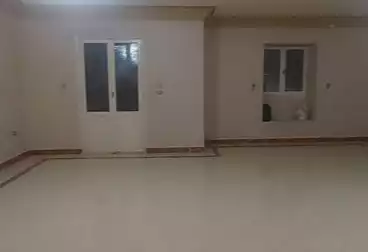 Apartments For sale - 3 rooms - floor 1