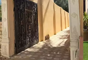 Villas For sale - 7 rooms