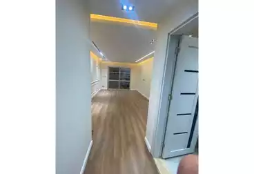 Apartments For sale - 3 rooms - floor 1