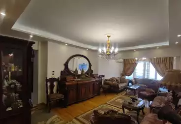Apartments For sale - 2 rooms - floor 8