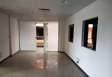 Administrative For rent - 2 rooms - floor 3