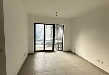 Apartments For sale - 2 rooms - floor 4