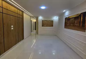 Apartments For sale - 3 rooms - floor 4