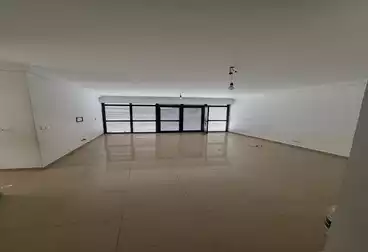 Apartments For sale - 3 rooms - floor 1