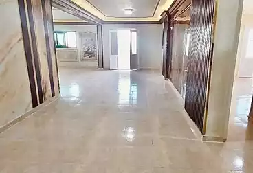 شقق للبيع - 3 غرف - بالدور 0