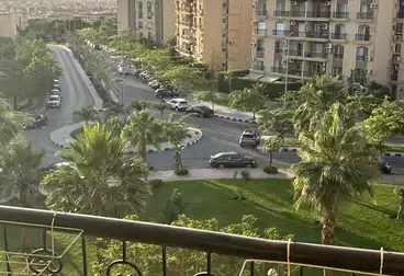 Apartments For sale - 3 rooms - floor 3