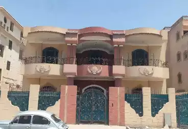 Garden Villa For sale - 6 rooms