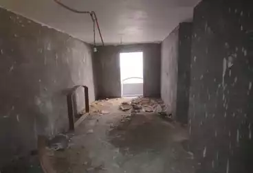 شقق للبيع - 3 غرف - بالدور 1